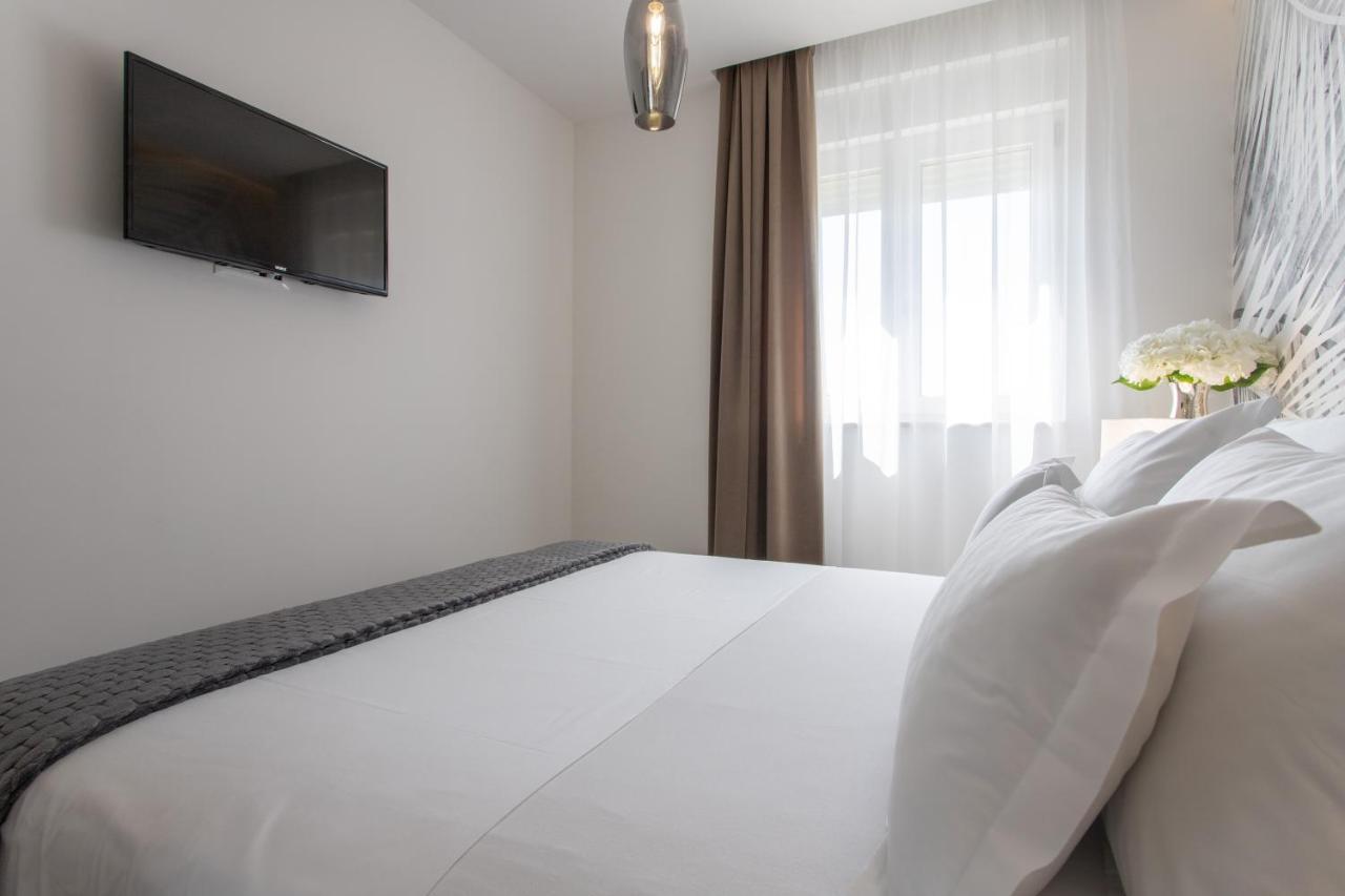 Apartments Taratta 1 特罗吉尔 外观 照片