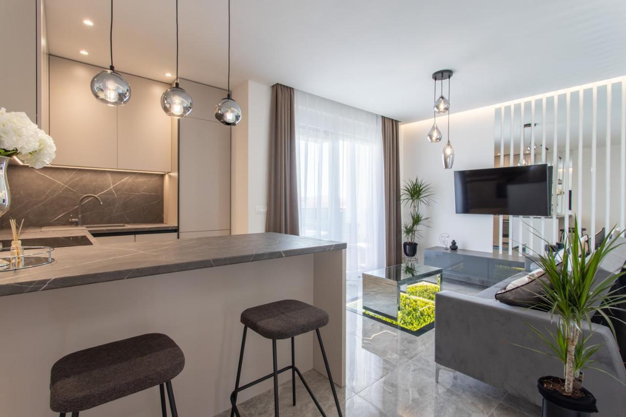 Apartments Taratta 1 特罗吉尔 外观 照片