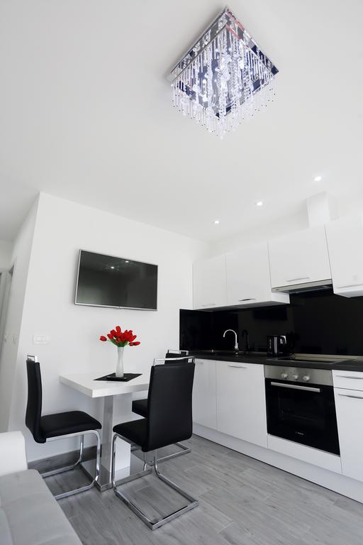 Apartments Taratta 1 特罗吉尔 客房 照片