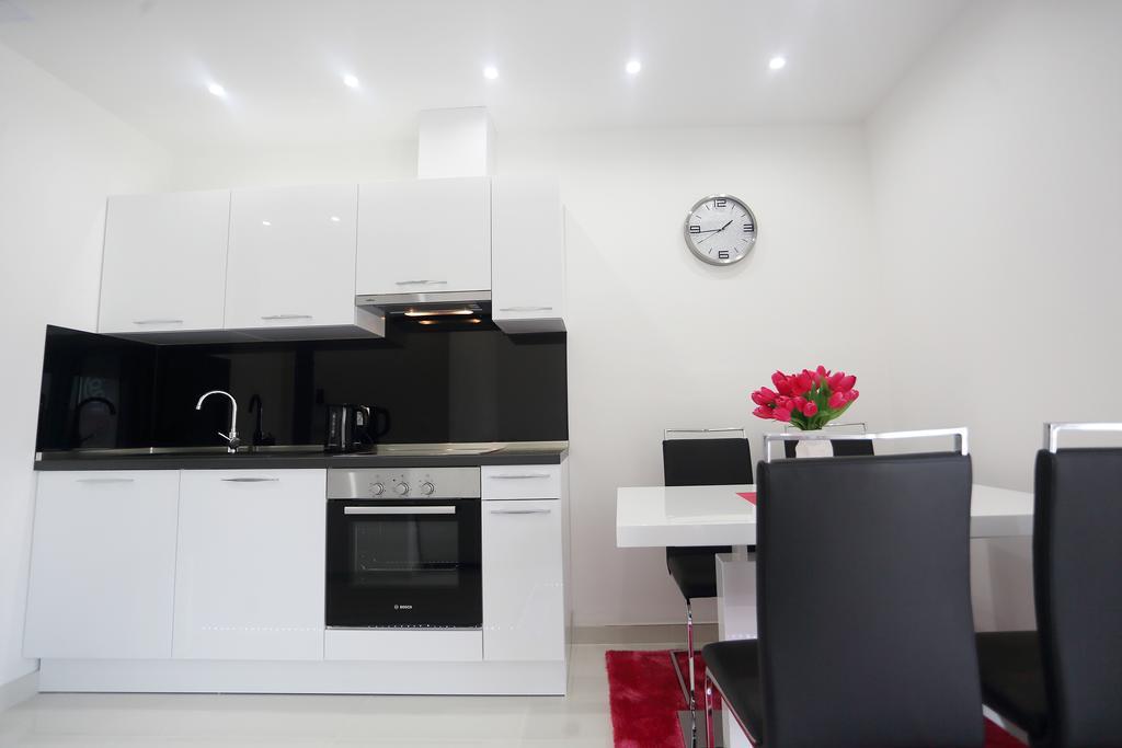 Apartments Taratta 1 特罗吉尔 外观 照片